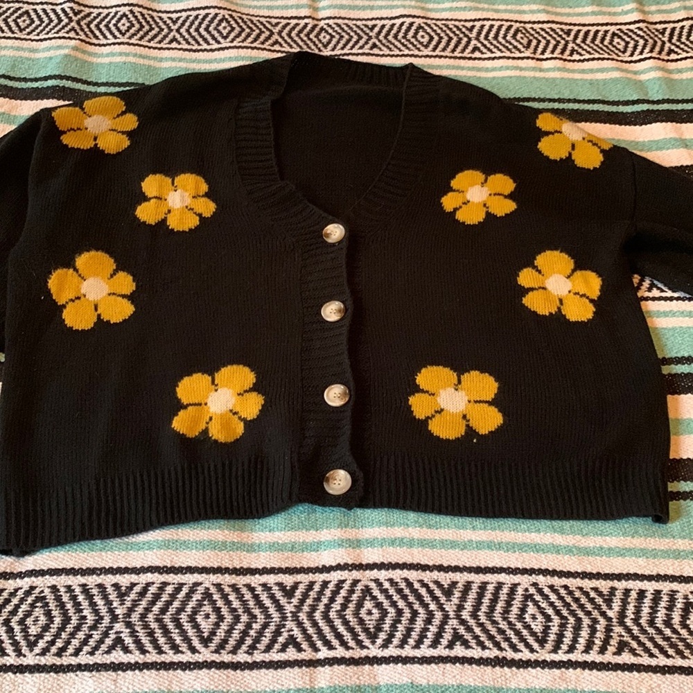 SHEIN 2XL cardigan EUC black / yellow daisies